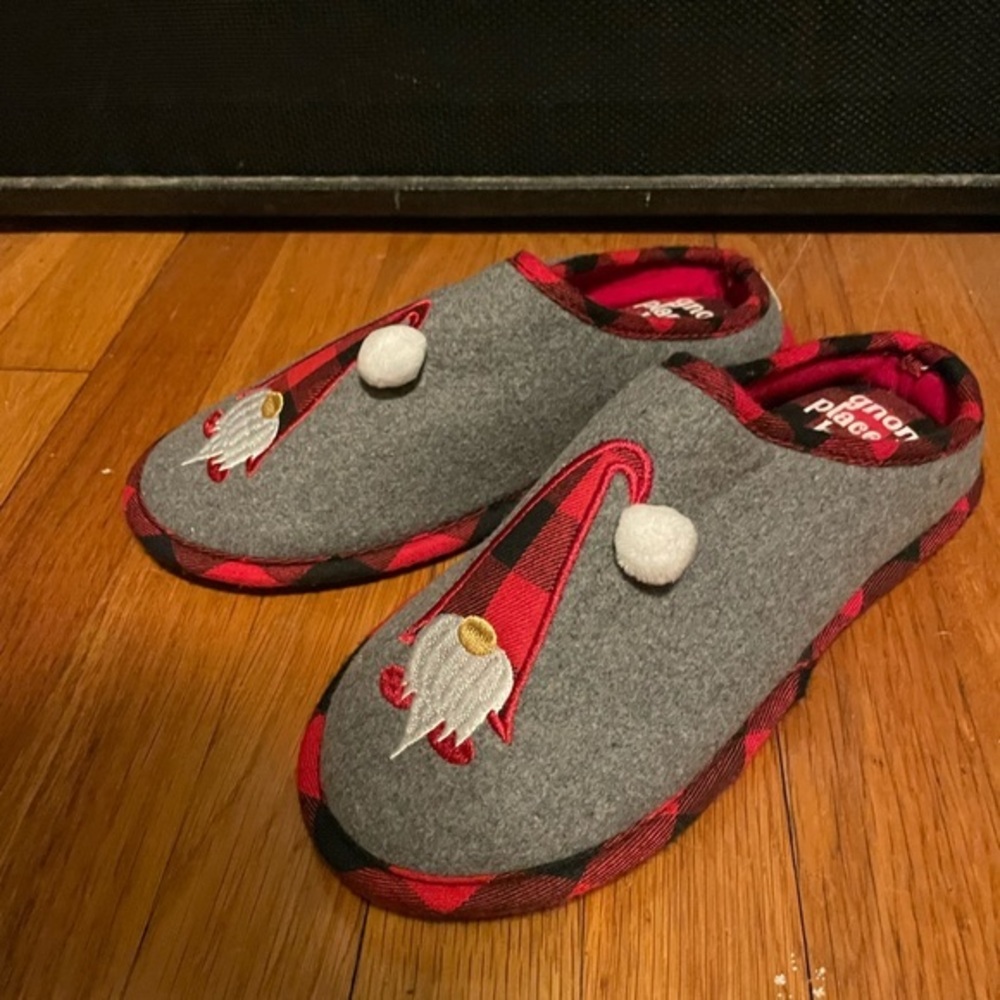 Dakota Fleece Women’s Slippers Size M 7-8 Gnome Place‎ Like Home